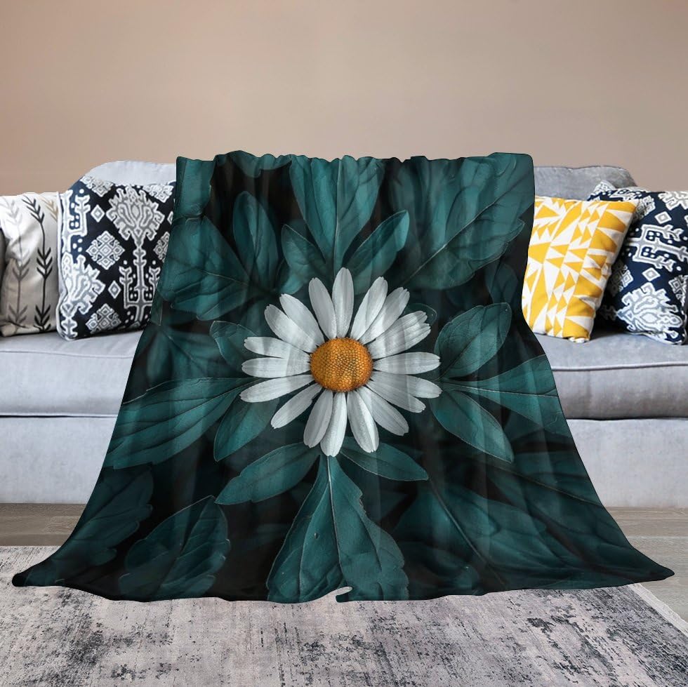Couverture pelucheuse verte pour vos soirées cocooning sur le canapé du salon en toute saison