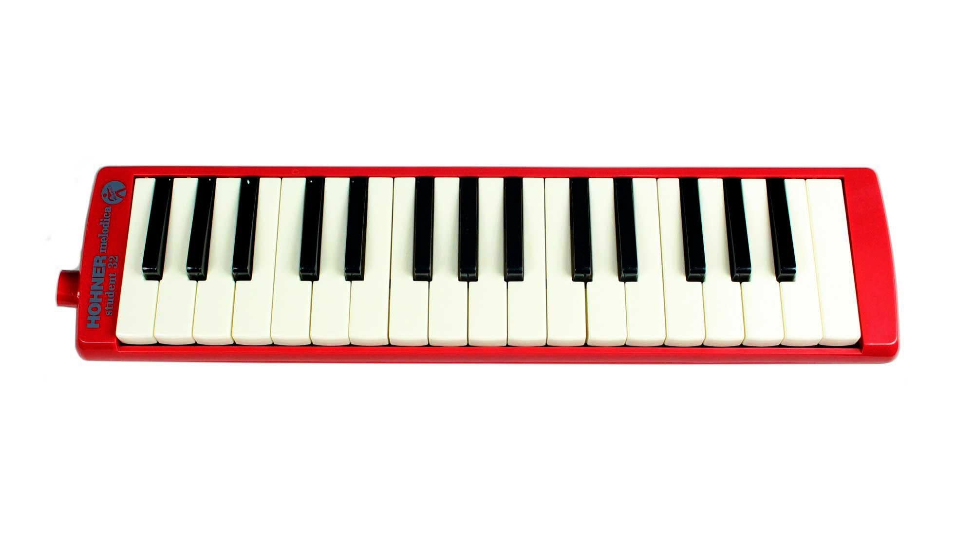 Student 32 Rojo