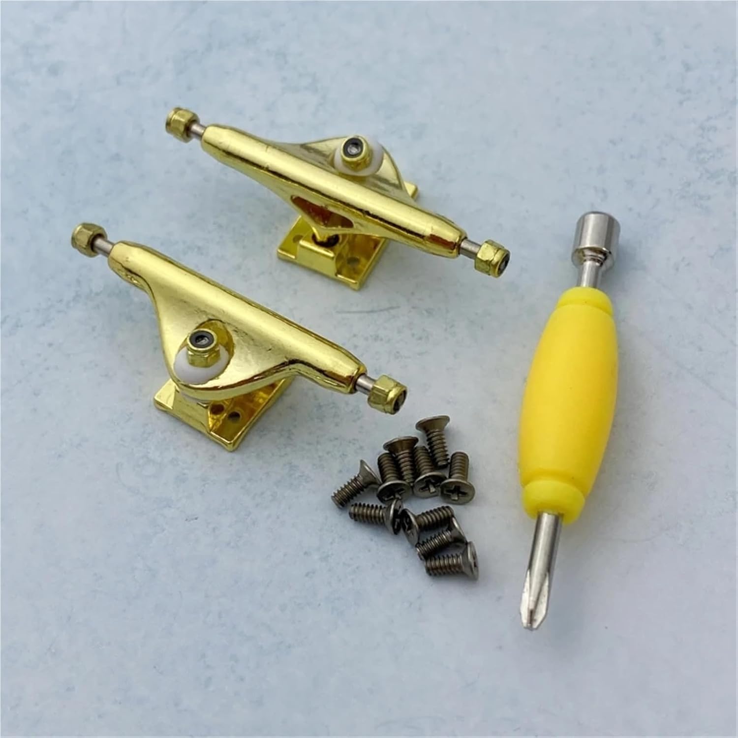 34mm Mini Finger Skateboard Fingerboard Trucks(Gold)