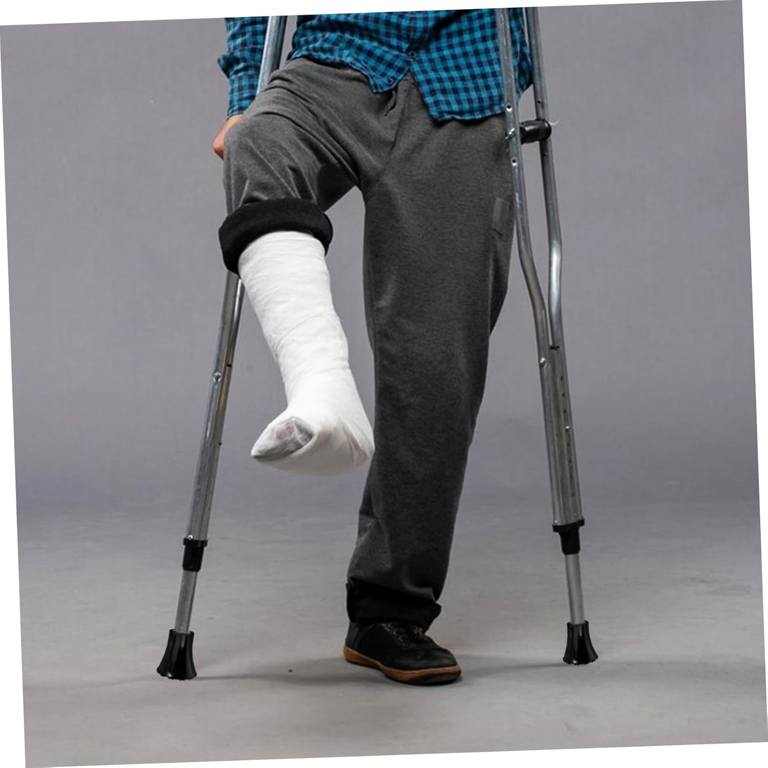 12pcs Cane Tips Crutch Foot Pads for Walking Sticks Trekking Poles and Canes Lightweight Easy to Install Non- for Seniors and Outdoor Activities