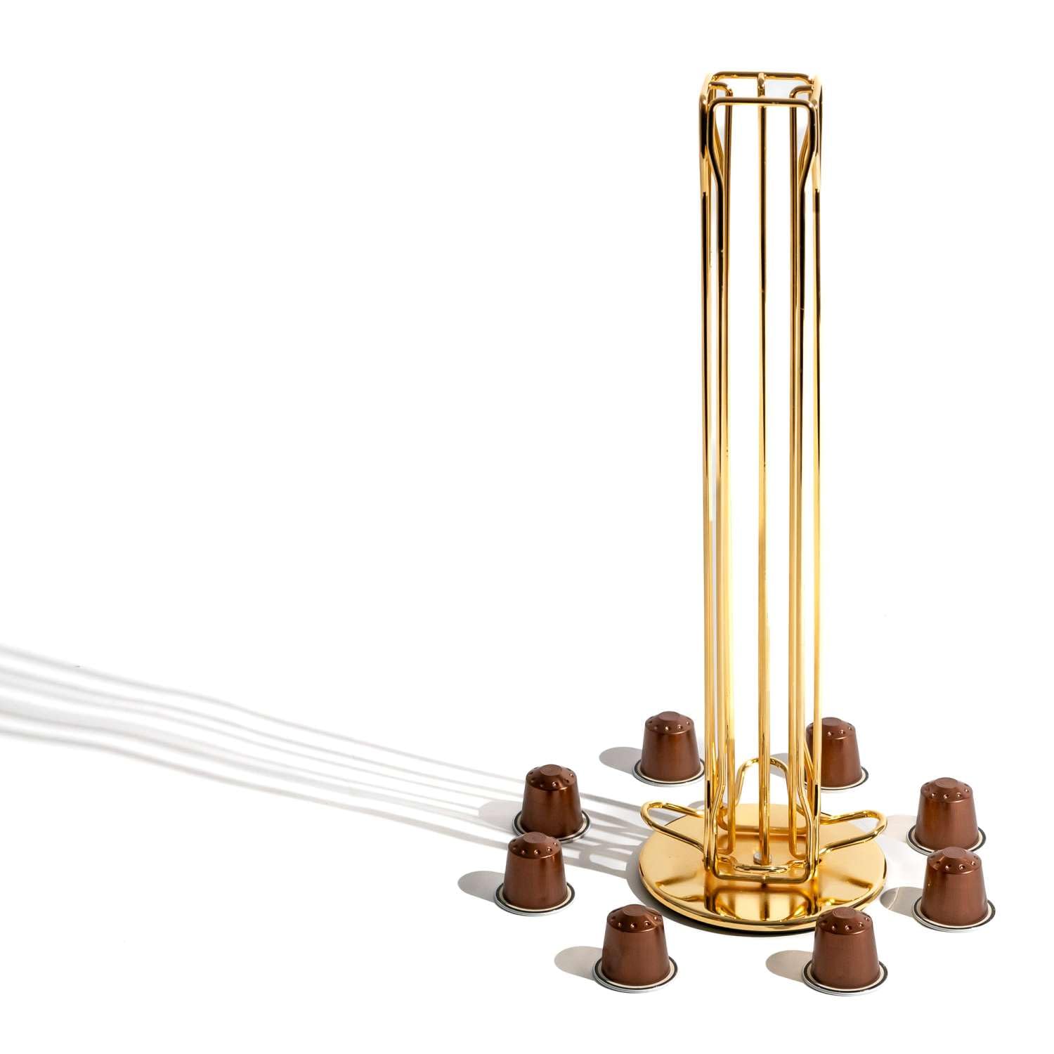 Intirilife Koffiecapsulehouder compatibel met Nespresso capsules (40 stuks) in Goud-kleurig ijzer - 11.5 x 37.5 cm - 360 graden draaibare capsulestandaard, opslag voor koffiecapsules, koffiepads