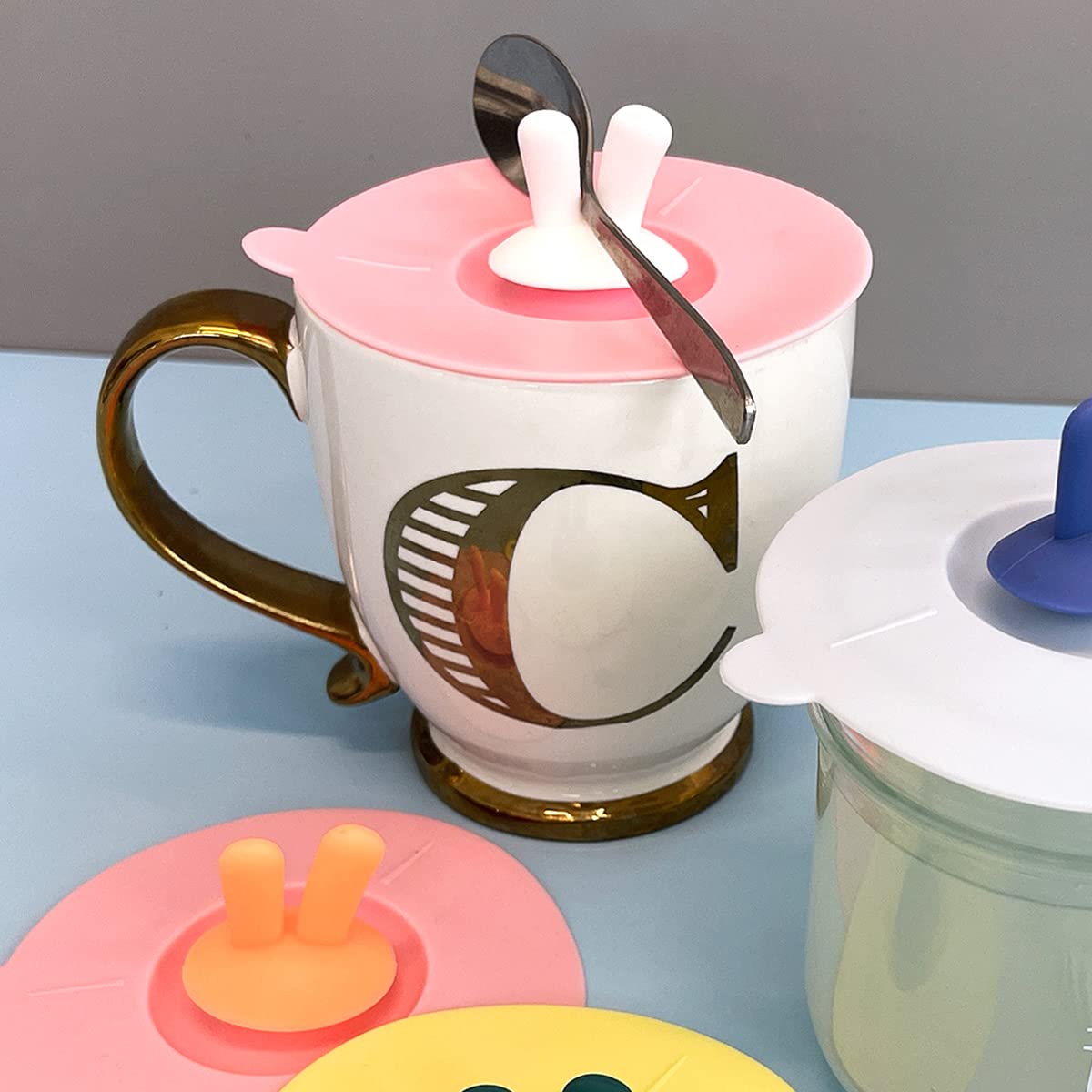 Amazon.com: Wrapables Silicone Cup Lids, Anti-Dust Airtight Mug Covers for  Hot and Cold Beverages (Set of 6), Rabbit Ears: Home & Kitchen