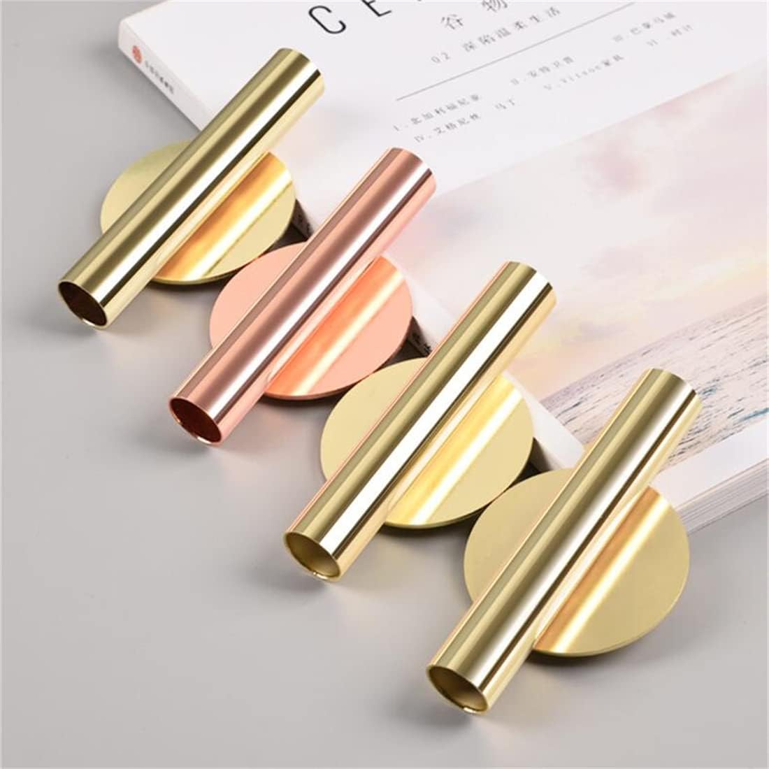 2 Pcs Gold Wall Decor, Plant Wall Vase Metal Tube Decoration Holder Used to Display Dried Flowers, Faux Flowers, Fake Flowers, Also Suitable for Gravestone Memorial Decoration (Round Gold)