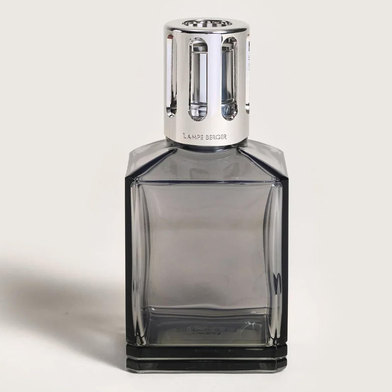 MAISON BERGER Lampe Berger Carrée Grau, Katalytische Duftlampe, 370 ml | Gerade silberfarbene Fassung, ohne Parfum verkauft, 370 ml, 7,5 x 7,5 x 16,5 cm, hilft unerwünschte Gerüche zu neutralisieren