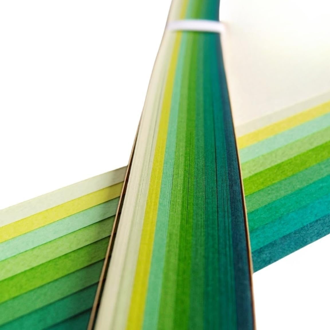 Pastel Color Gradient Tant Quilling Paper Strips 5mm Quilling Strip Set 9Colors 90pcs Quilling Paper Filigree 0.2inch (Green)