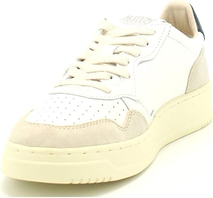Autry Medalist Low Trainers