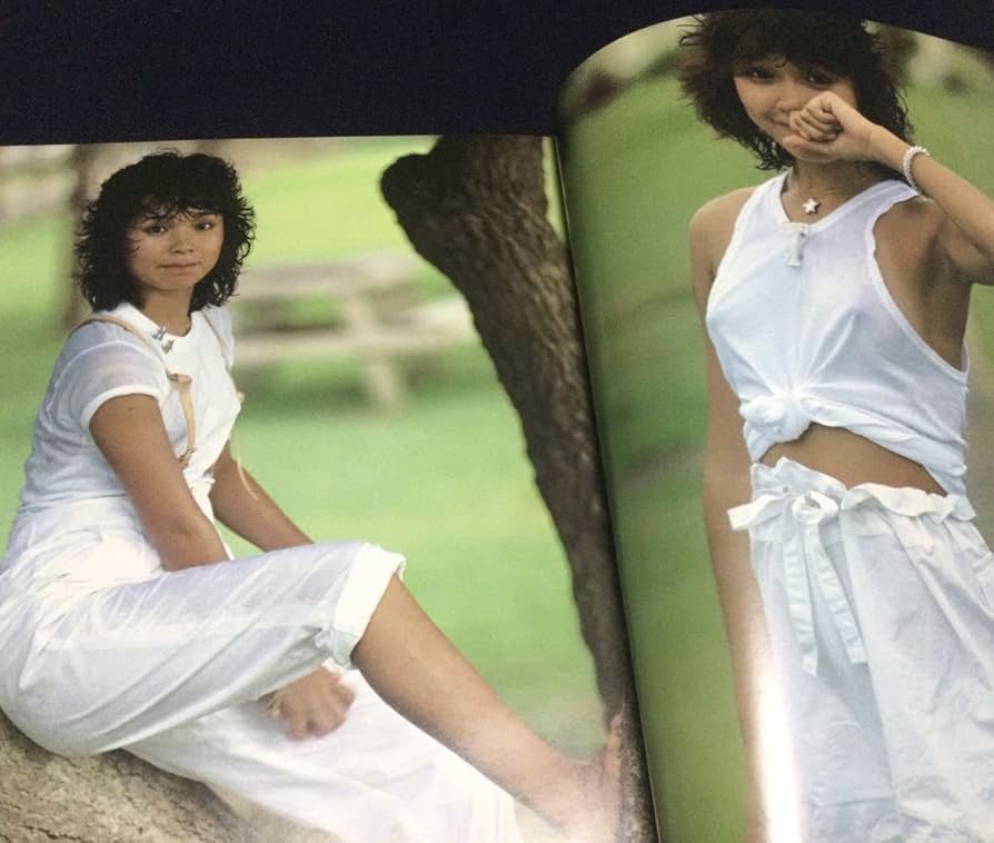 Amazon.co.jp: 松本ちえこ 写真集 「愛があるからあなたへ