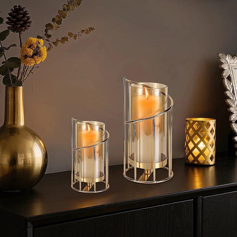 Lot de 2 photophores décoratifs, Cylindre en Verre Doré (Or) | avec Fond en métal pour Bougies, pour Petites Bougies Piliers Plateau à Bougies avec Cylindre pour décoration de Table, Salon