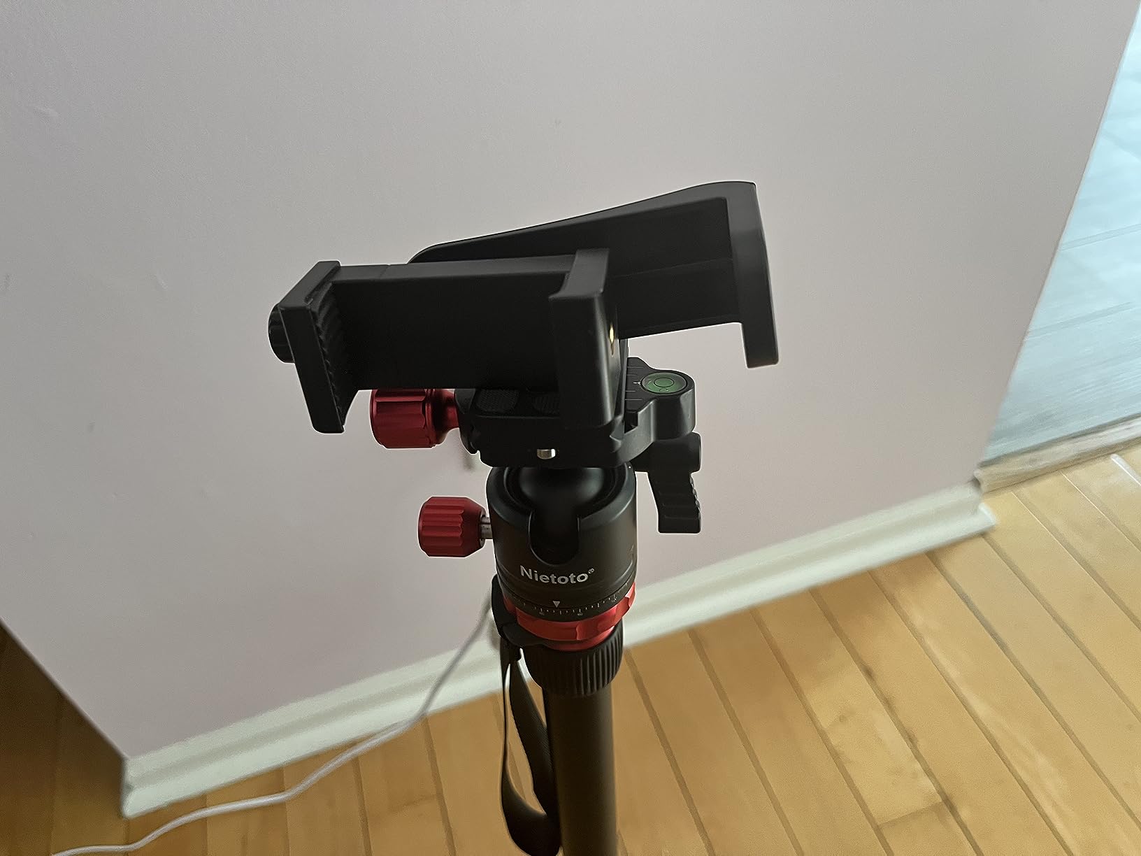 $10/mo - Finance Tripod for Camera • 68