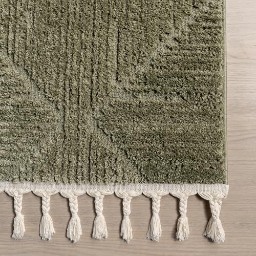 Image of nuLOOM Kerry Green Geometric Power Loomed Runner Rug, 2' x 8' | Nuloom Kerry Geometric 2' x 8' Runner Rug for Living Room Bedroom Dining Room Entryway Hallway, Green