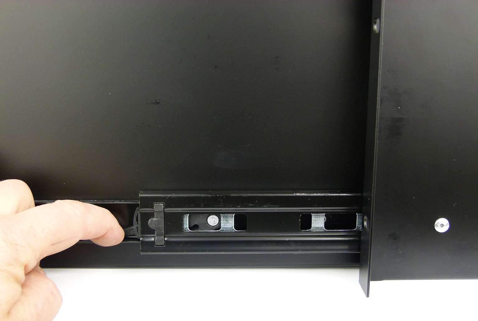 Adam Hall PROFI 4 HE ERGO 19" Rackschublade 874E04 Stahl, schwarz, Rack Schublade (4 HE ERGO Stahl Rackschublade)