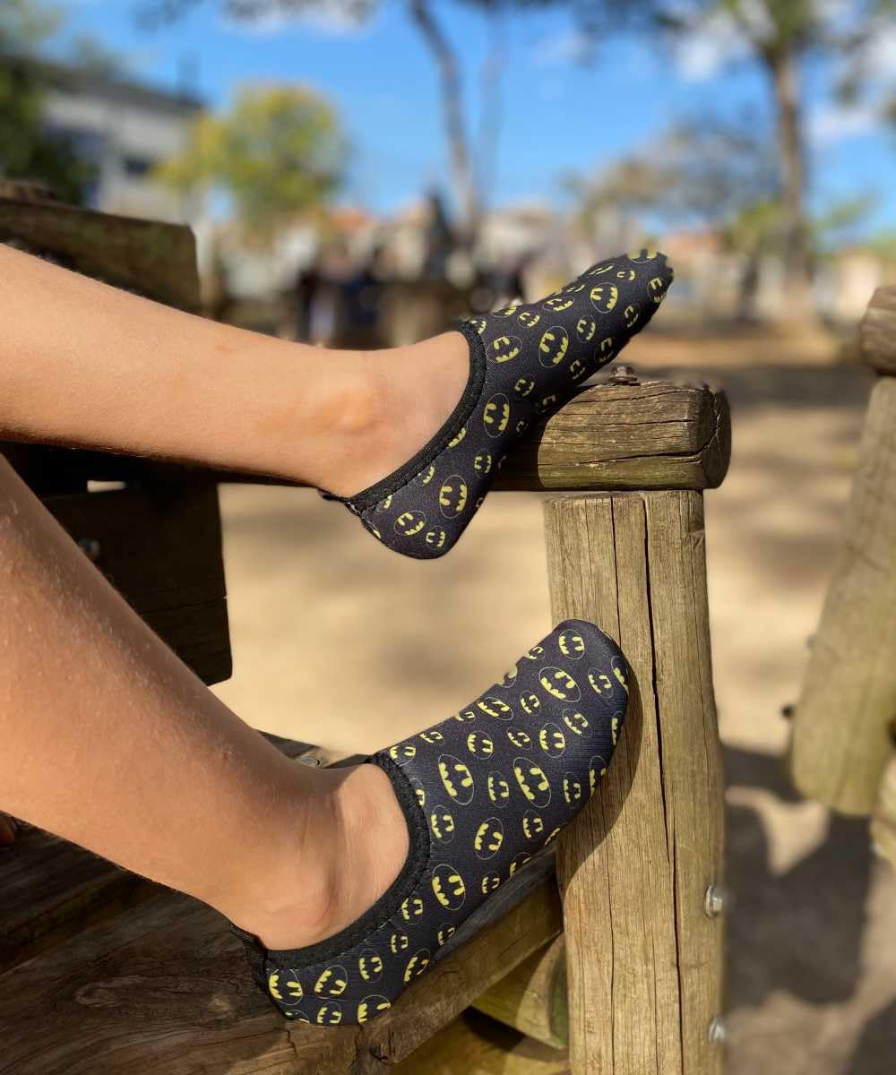 Sapatilha Aquática Infantis Antiderrapantes, Macias, para Praia, Piscina, Natação, Surf, Barco, Pesca, Camping, Caminhada, em promoção! Veja a oferta e mais achadinhos de Sapatos Infantis 7 Hoje é o melhor dia para comprar Sapatilha Aquática Infantis Antiderrapantes, Macias, para Praia, Piscina, Natação, Surf, Barco, Pesca, Camping, Caminhada, com aquele preço maroto! Promoção! Aproveite a oferta! 7