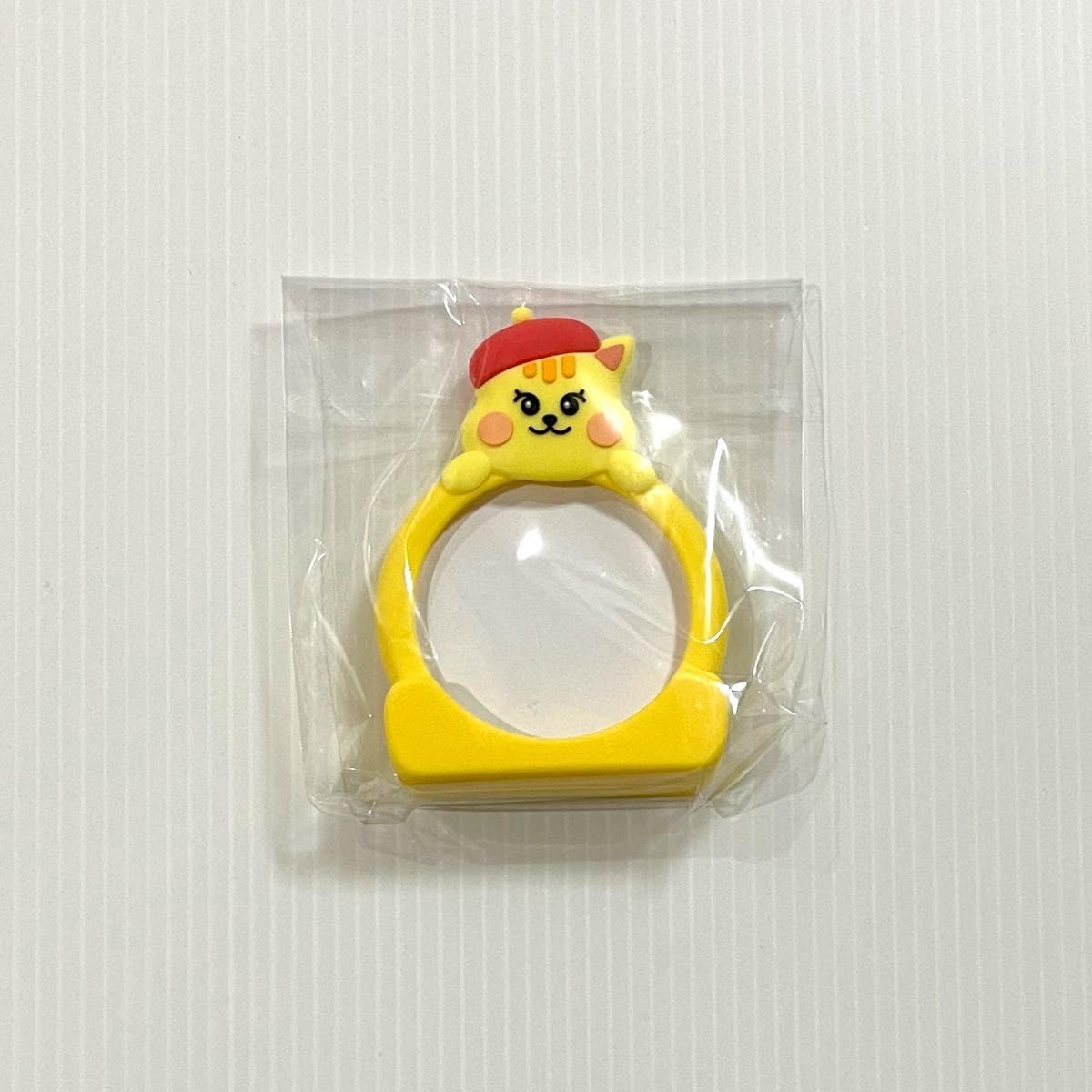 Amazon.co.jp: NiziU リク（リチュ）缶バッジスタンド POPUP