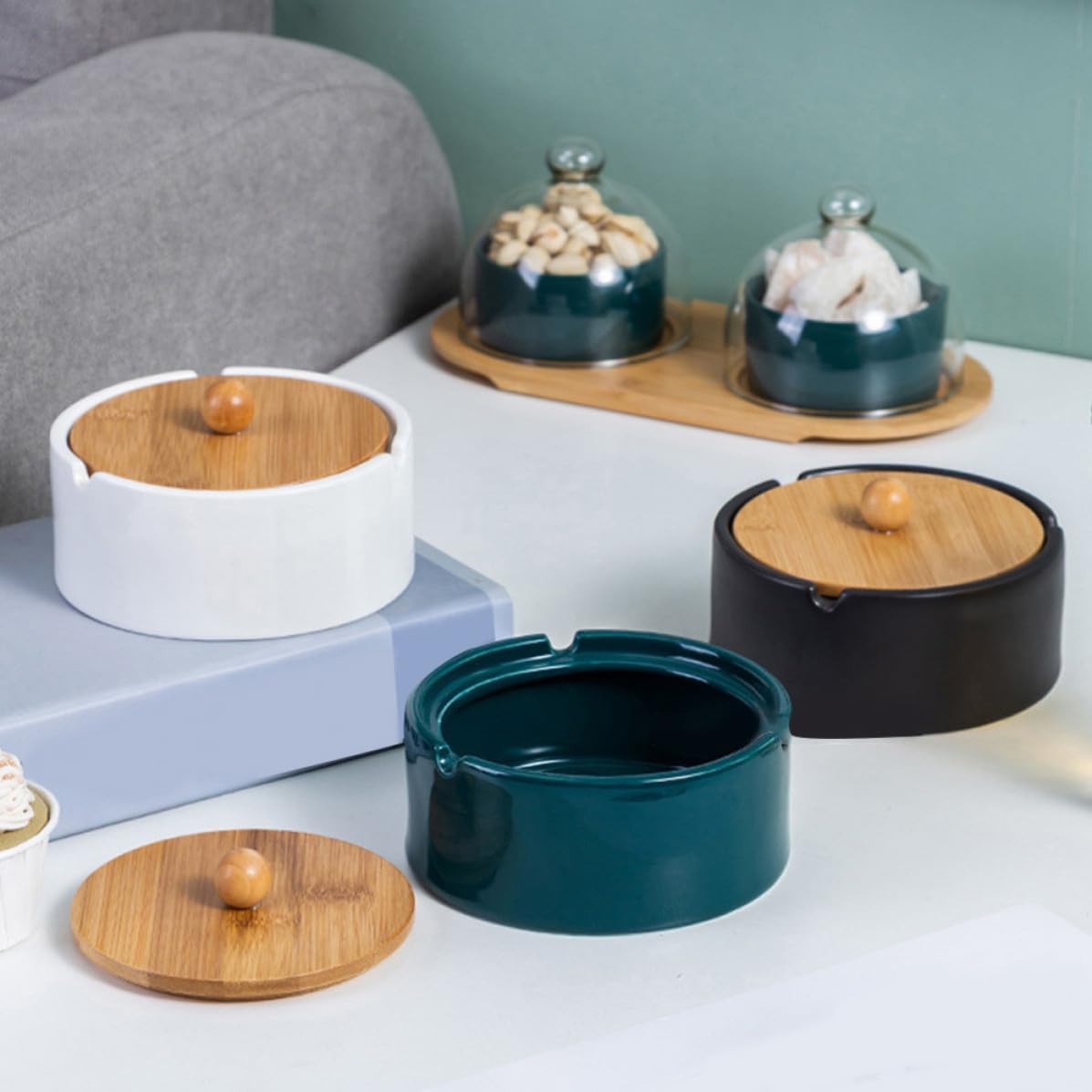 Ceramic Windproof Ashtray with Lid for Cigarettes, Black Flat Base Design, for Home and Party Decoration, Creative and Unique Style Ash Tray