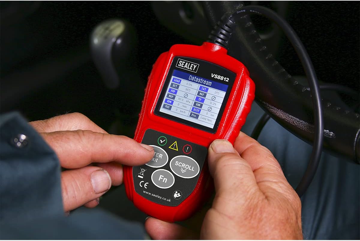 Sealey VS8812 in use, displaying live data stream on screen