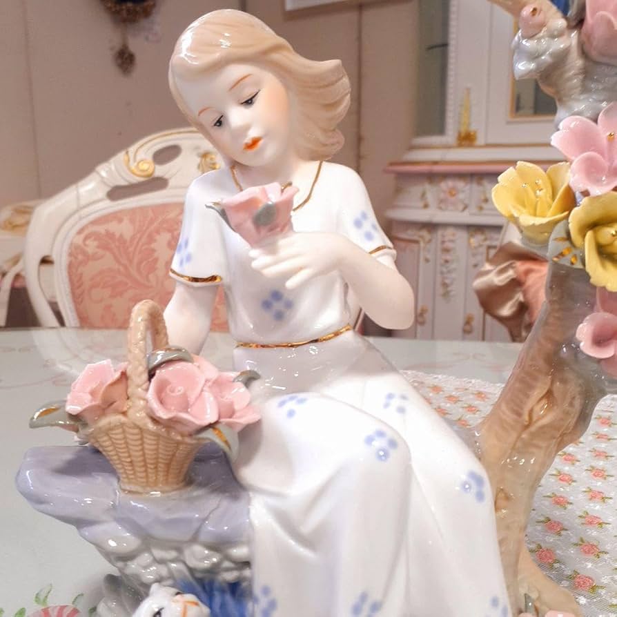 輸入雑貨　陶器　スペイン調　『女の子と猫』　エレガント　アンティーク 輸入雑貨 陶器 スペイン調 『女の子と猫』 エレガント アンティーク