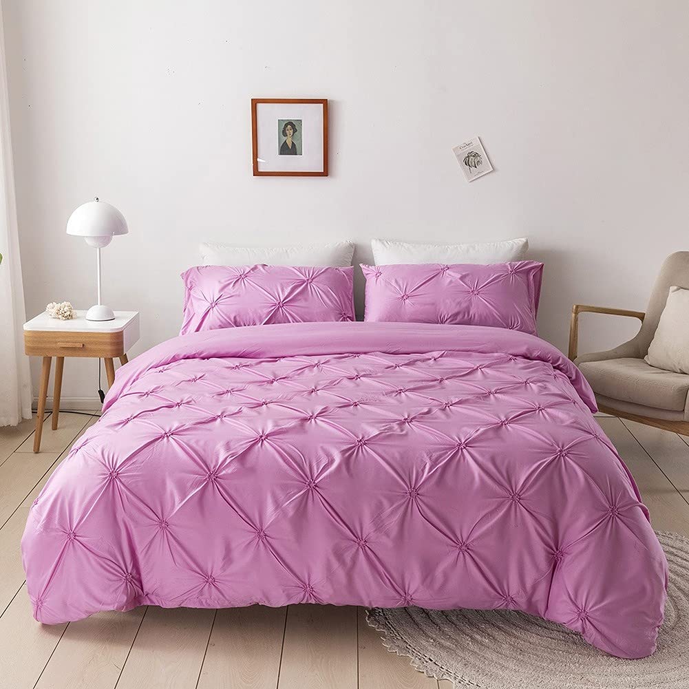 Ensemble de literie fuchsia pour sublimer le confort de votre grand lit double