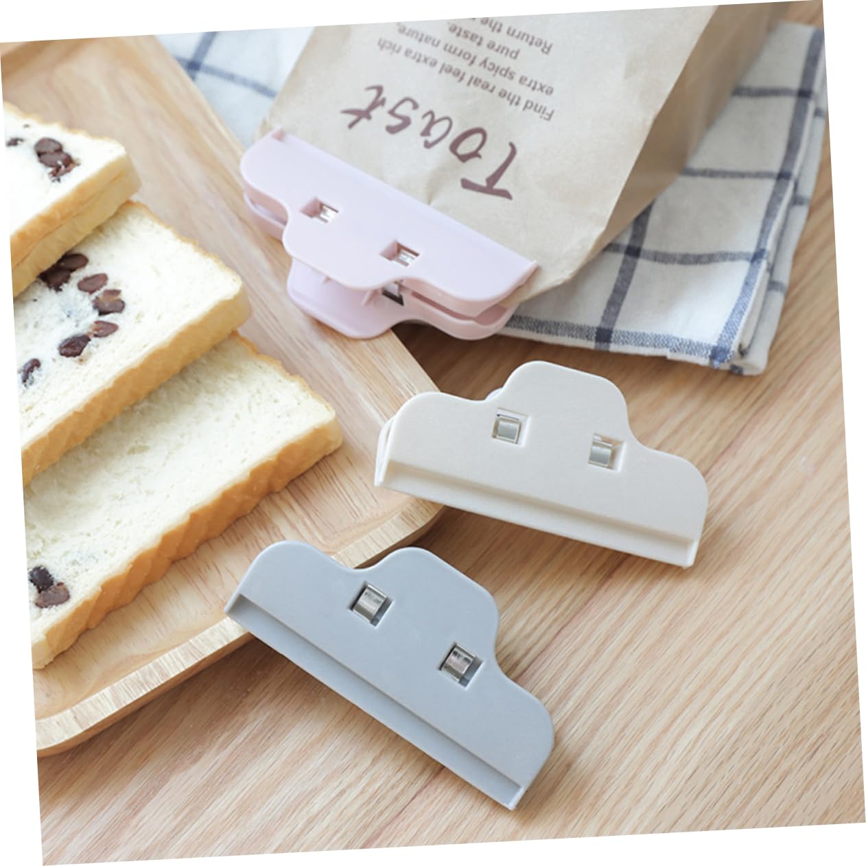 CONGARTENO 1Pc Simplicity Portable Food Sealing Clip Gray Bag Closure Clamp for Snacks Chips and Vegetables Strong Spring Pressure Abs Material for Kitchen Storage