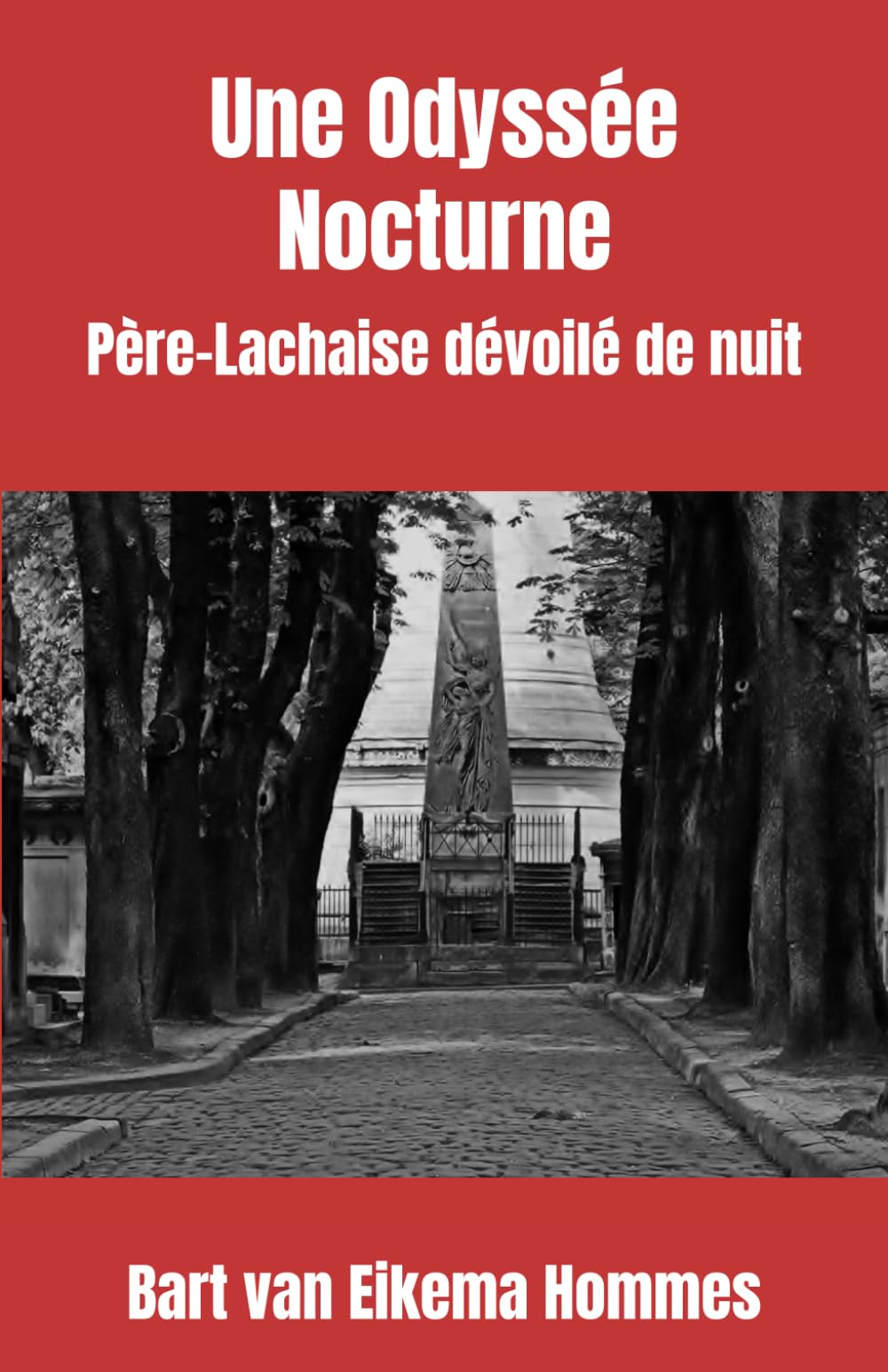 Une Odyssée Nocturne: Père-Lachaise dévoilé de nuit