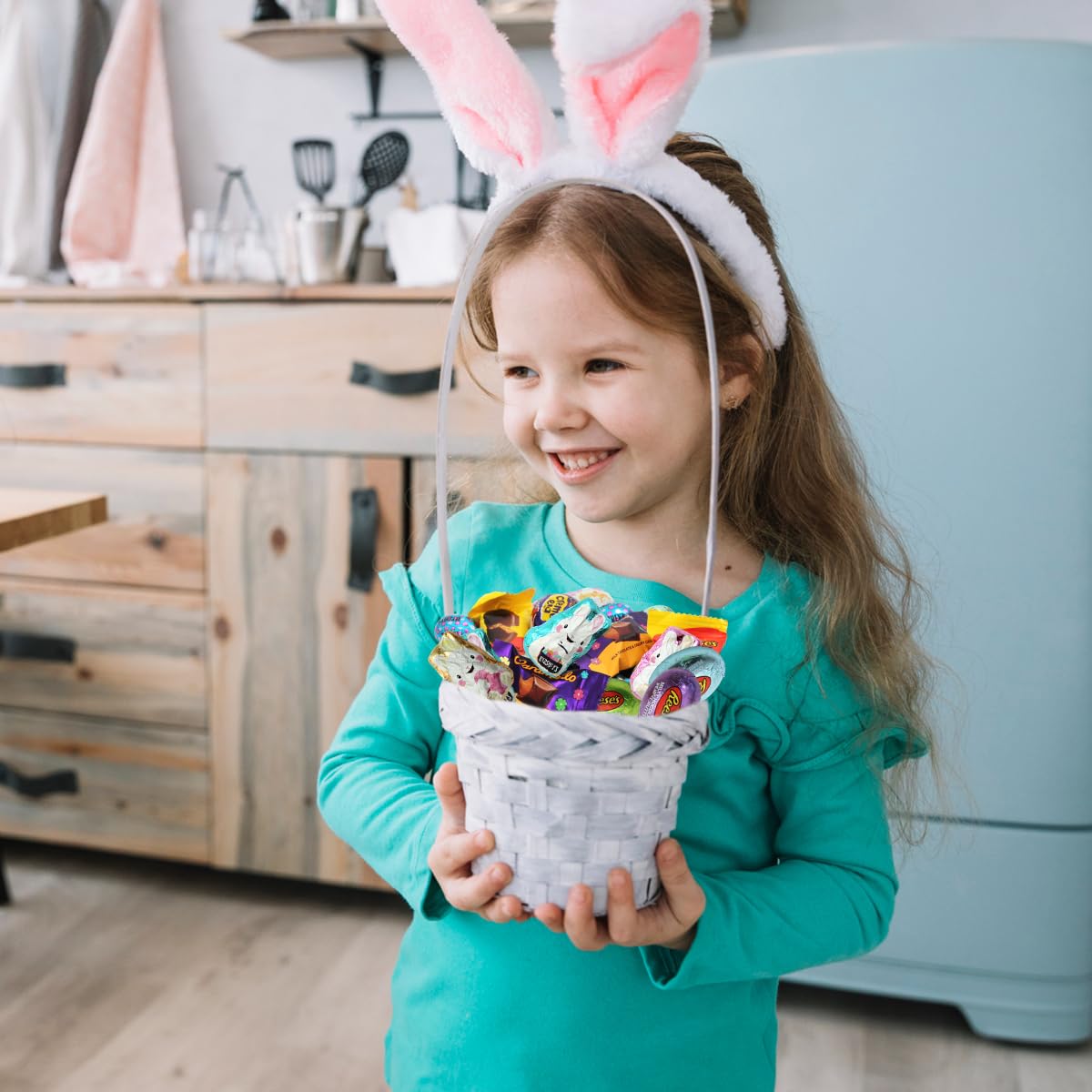 Easter Chocolate Variety Pack, 5lb Pack of Easter Candy Bulk Individually Wrapped, Festive Pastel Candy for Egg Hunt and Basket Stuffers, Great for Candy Jars and Sharing at Gatherings