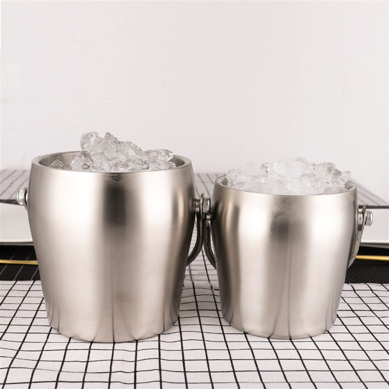 Cubiteras Cubo de Hielo de Doble Capa de Acero Inoxidable Cubo de Aislamiento portátil escarchado con Cubierta for Barra de Casas, Cerveza fría y Vino Cubo de Hielo térmico (Size : Small)