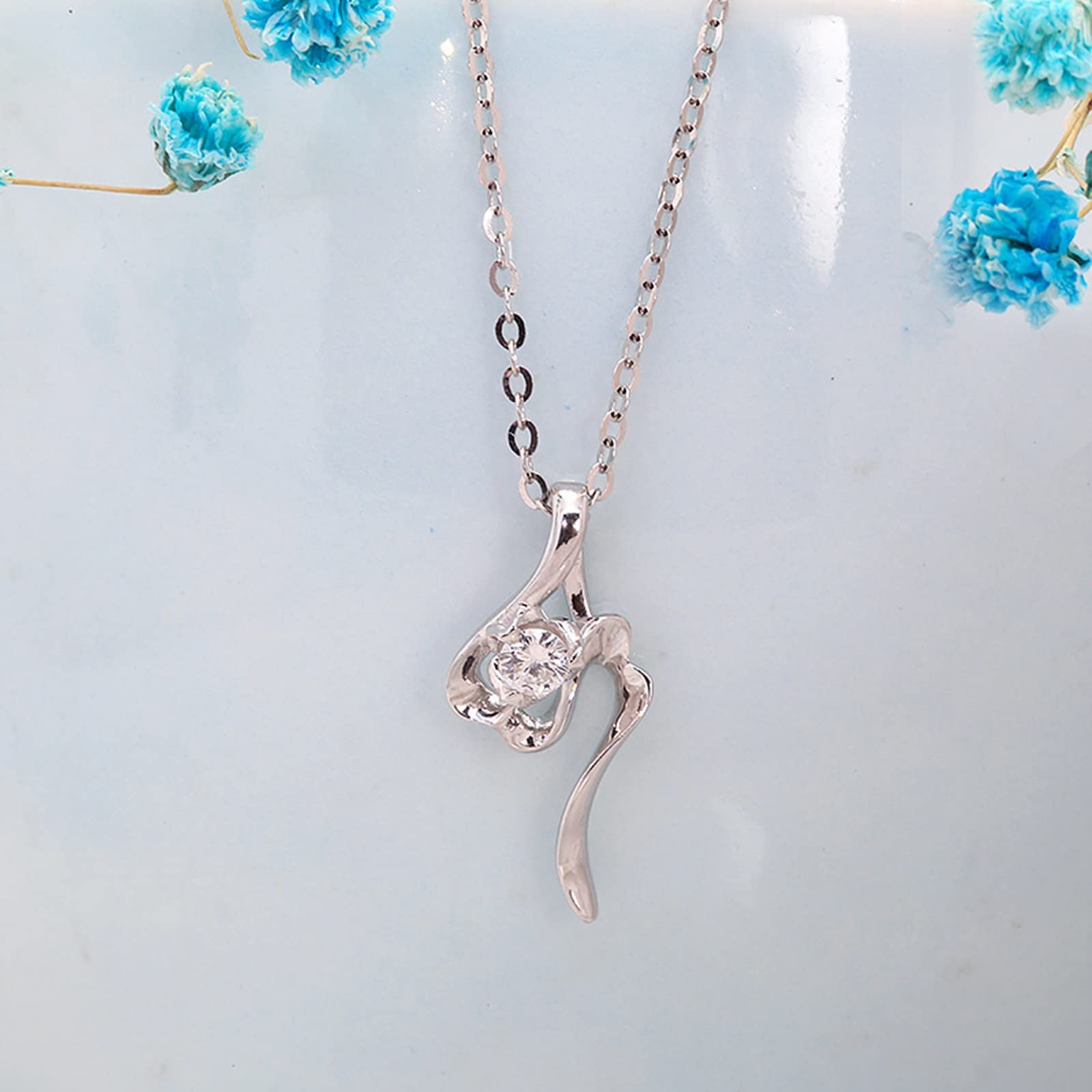 KnBoB Collar con colgante de charms, collar de oro blanco de 14 quilates (585), flores de 0,1 ct creado con diamantes de 45 cm