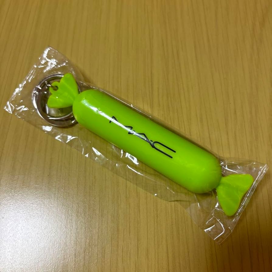 Amazon.co.jp: M.A.Cマック ノベルティ リップキーホルダー