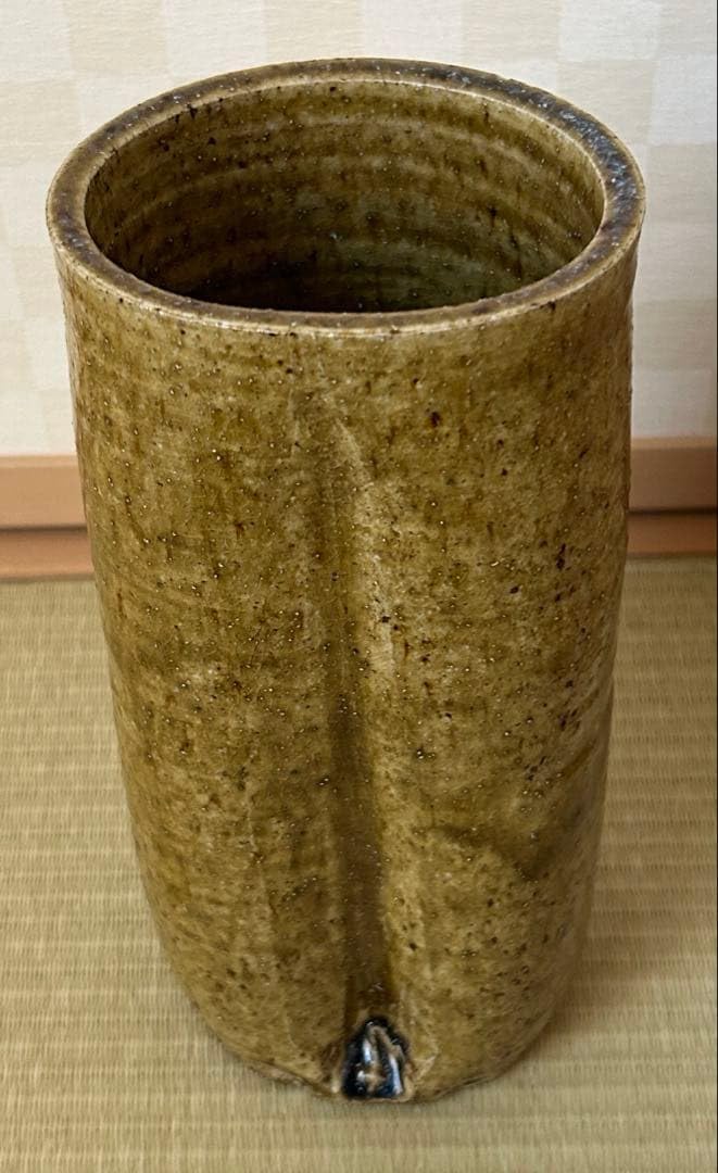 Amazon.co.jp: 陶芸家 加藤春鼎 作 黄瀬戸 花入 共 在銘 花瓶 茶道具