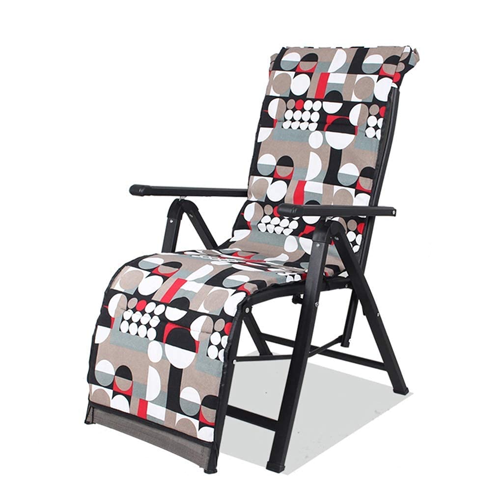 Chaise de plage et jardin pour se détendre sur la terrasse en mode zéro gravité