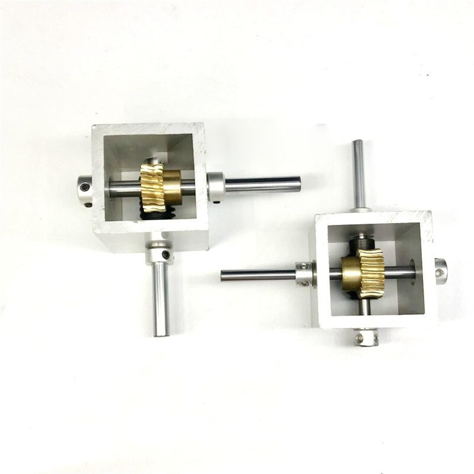 Caja de engranajes cónicos en ángulo recto, Reductor de engranajes helicoidales de 90 grados, relación 1:10/1:20, eje de 6 mm y 8 mm(Type 1 8mm shaft)