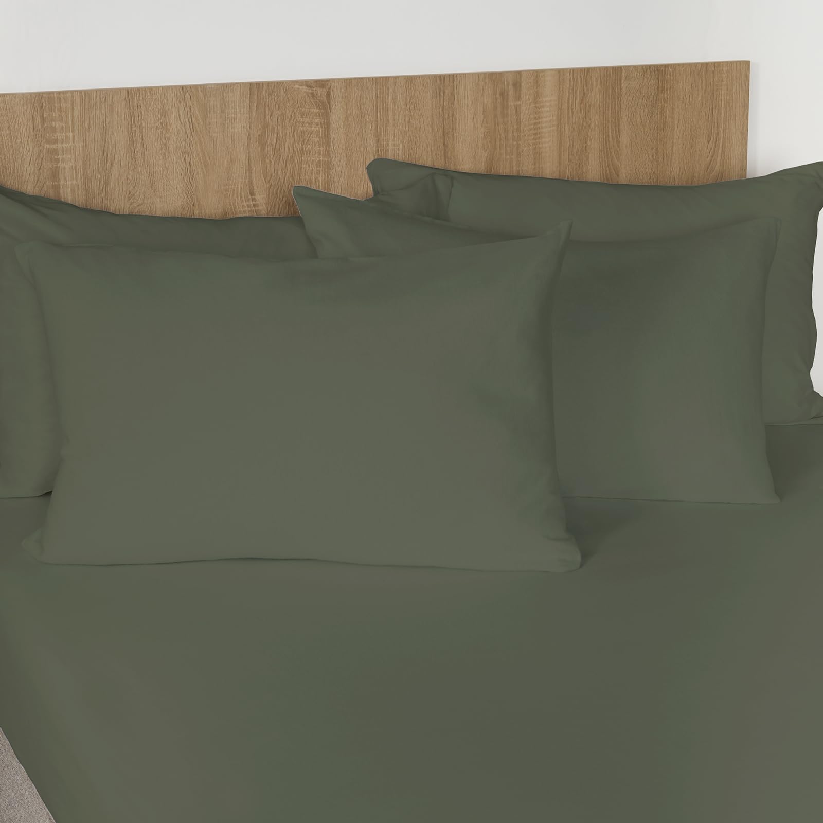 Highams Woodland Green Bedding Pillow Cases 2 Pack, Super Soft 200 Thread Count 100% Brushed Cotton Pillow Cases With Envelope Closure Wrinkle & Fade Resistant Standard Pillowcases, - 50 X 75Cm