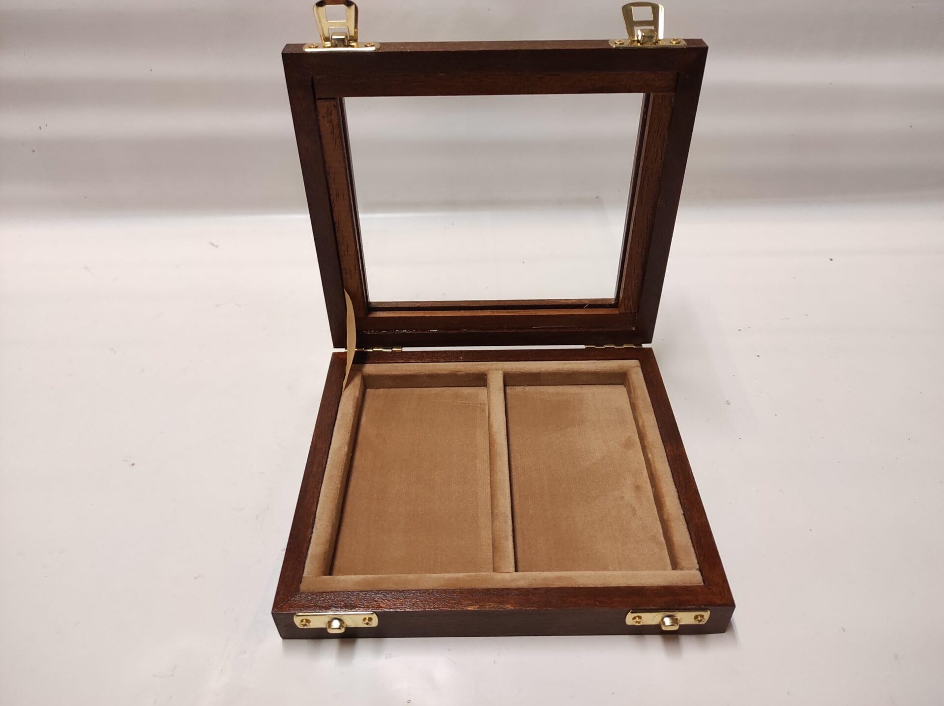 Medaillenetui aus Holz mit Bändchen – Medaillenkasten personalisierbar, Vitrine für Medaillen, Orden & Ehrenzeichen, handgefertigt