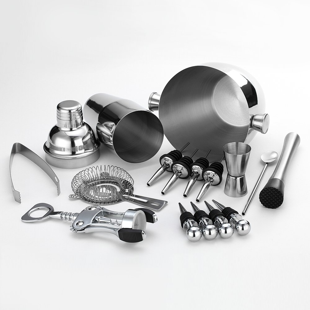Professional Vino e Cocktail Mixing Bar Set by, Large 25 oz. Shaker in Acciaio Inossidabile, Secchiello per Il Ghiaccio, pestello, Doppio Jigger, 4 Liquor Bottle Pourers, Strainer, Filtro Conico