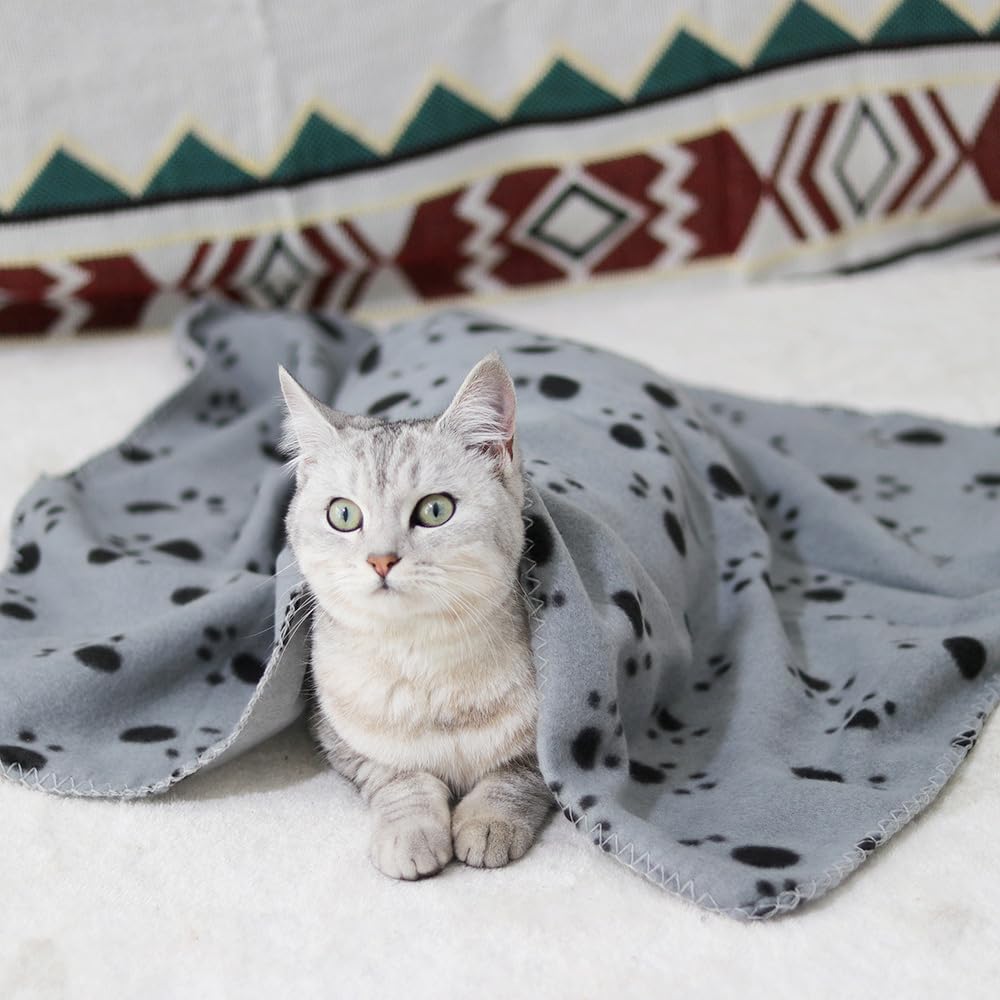 TBK Pets Double-Sided Fleece Pet Blanket, Soft Snuggle Blanket for Dogs and Cats Machine Washable (1 Grey, 28x24/70x60cm) - Image 2