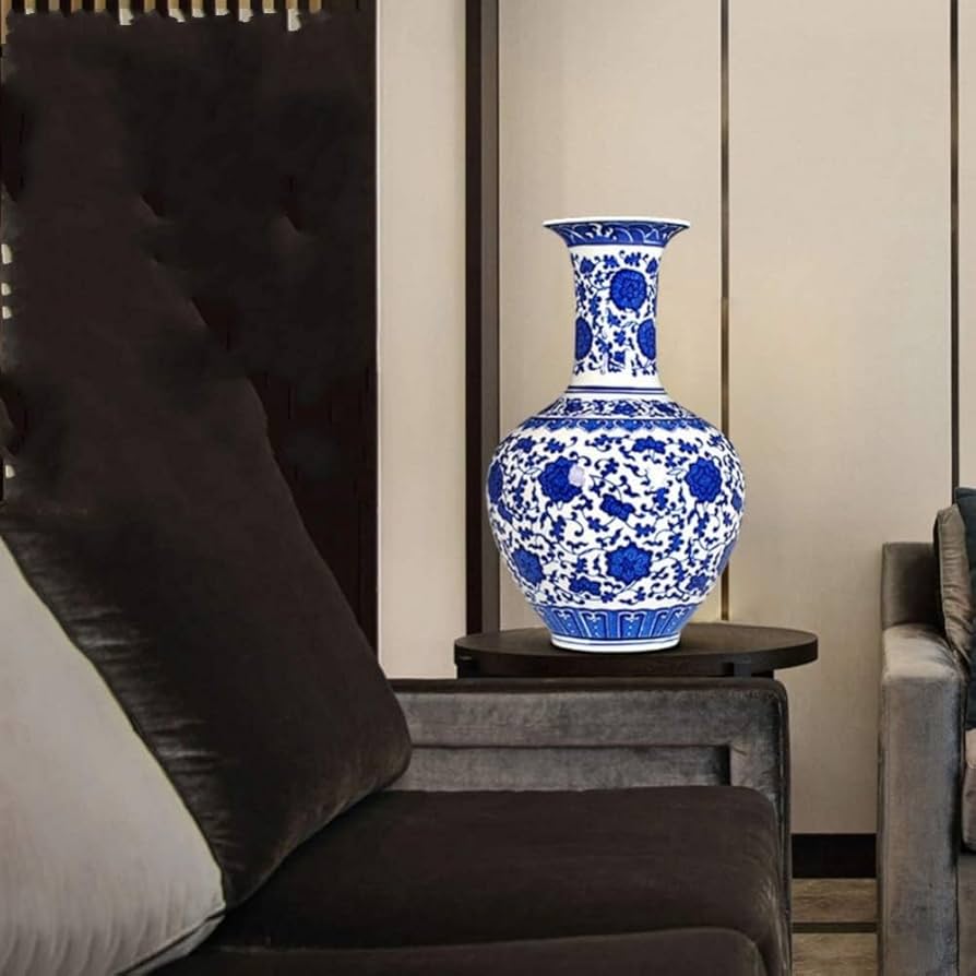 古磁 青いドラゴン模様の白磁花瓶 古磁 青いドラゴン模様の白磁花瓶 花瓶 青と白の磁器瓶 蓋