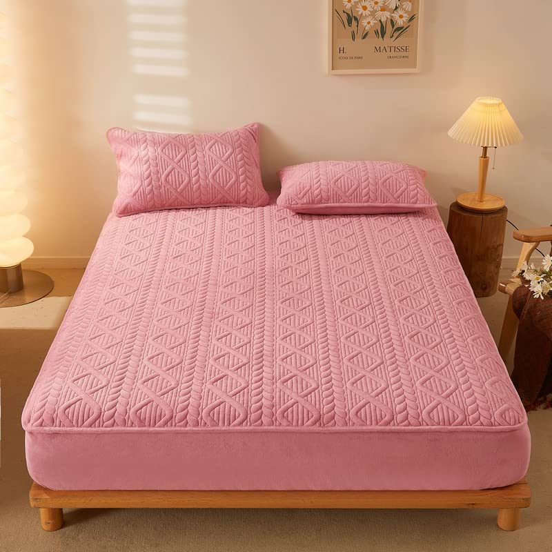 Daenlujec Soft Hotel Quality Fitted Bed Sheet small double pink,Winter Milk Fleece Quilted Fitted Sheet, Thickened Solid Color Mattress Protector Cover Crystal For Bedroom Apartment 135X200cm 1PCS