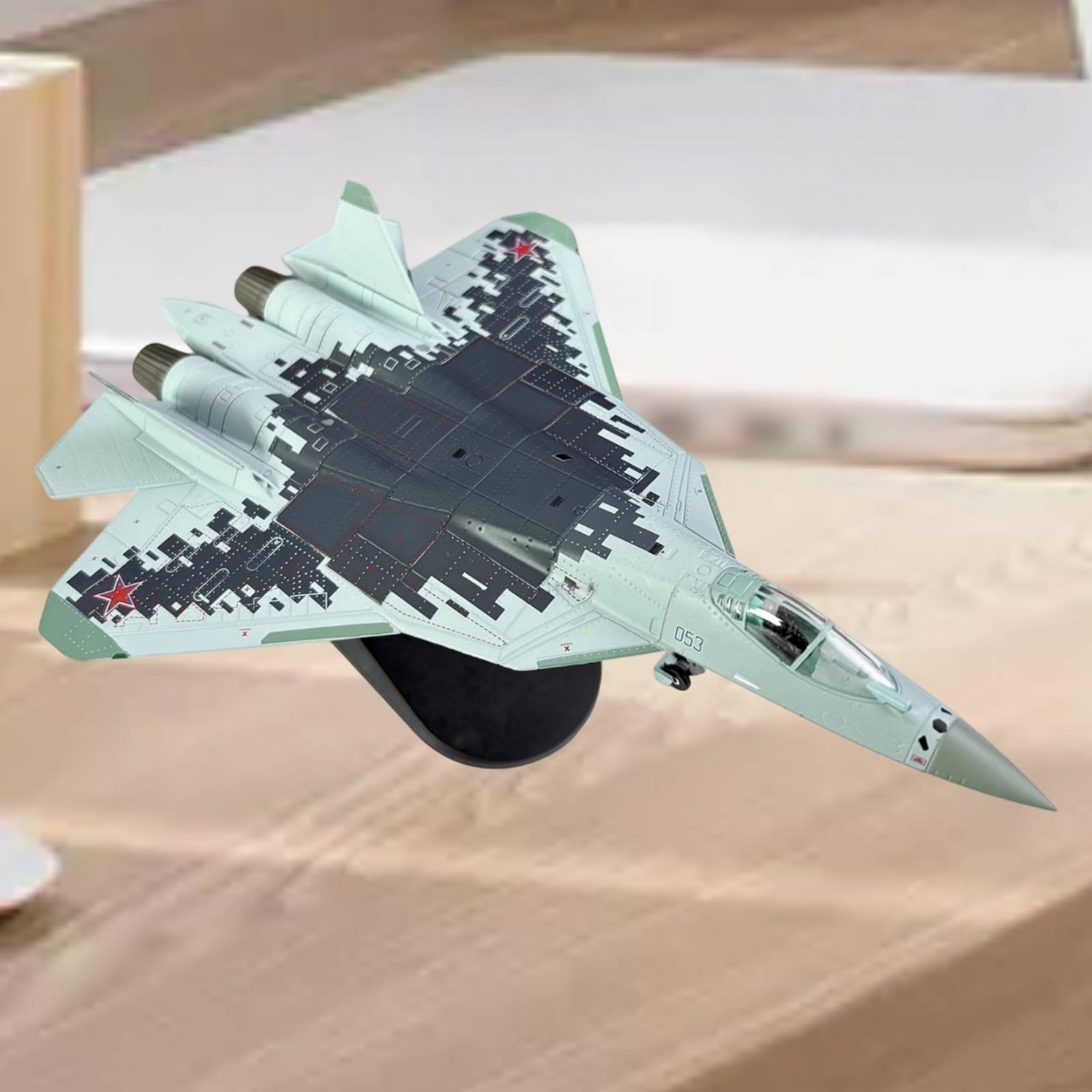 Qianly Modellino Del Caccia-57 Statico Aereo in Miniatura con Supporto Militare Modello per Scrivania, SU57 Geometria Frattale Intercambiabile