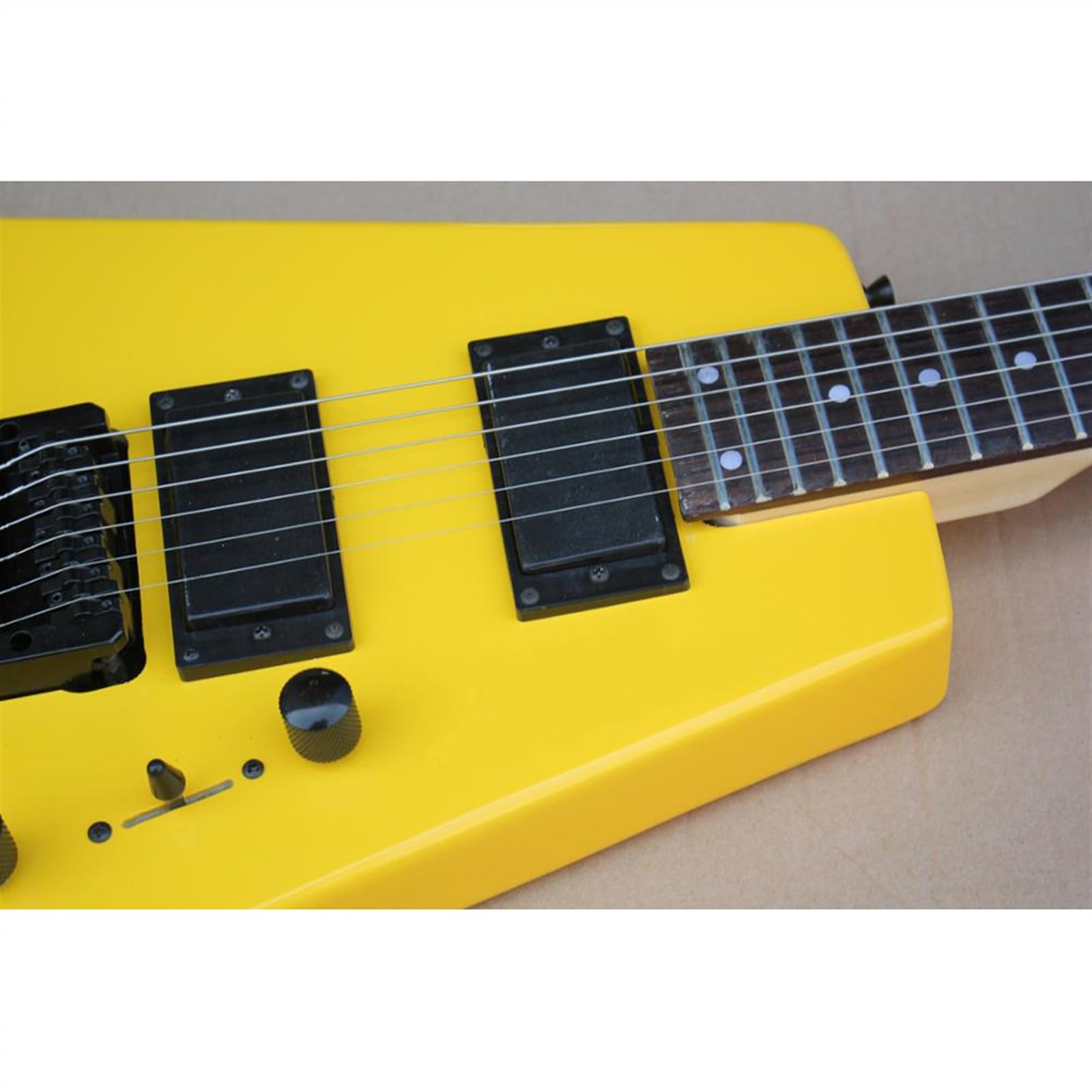 Żółta 39-calowa Bezgłowa Gitara Elektryczna Z Podstrunnicą Z Palisandru HH Pickup 24 Progi Początkujący Bezgłowy Gitara Elektryczna