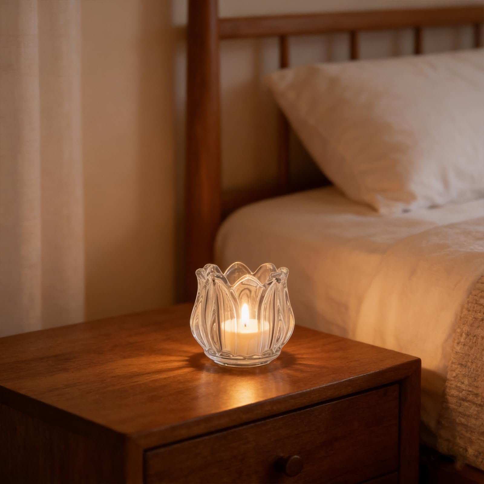 Beavorty 4 Pezzi Portacandele Decorazione Elegante a Forma di Tulipano Tealight in Vetro Trasparente da 100ml per Centrotavola in Casa e Anniversari