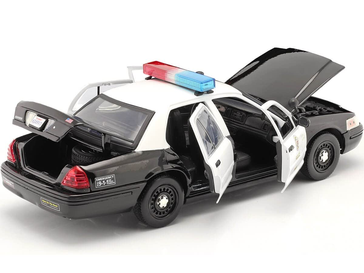 2001 Crown Victoria Police Interceptor Black & White Los