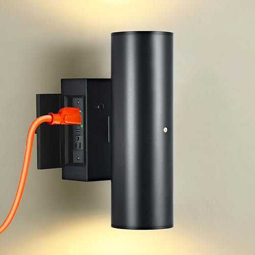 TPSHPTS Luz exterior del atardecer al amanecer con tomacorriente, luz de porche con salida GFCI, lámpara de pared exterior impermeable Cyliner para