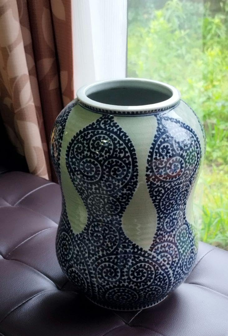 鍋島天然青磁花瓶