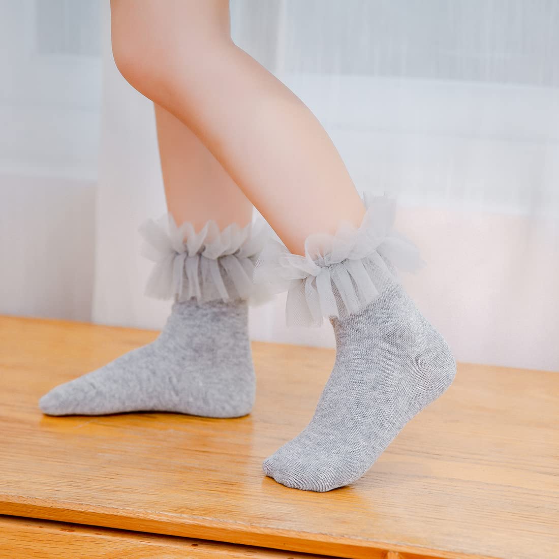 HOUSEYUAN Calcetines de vestir para niñas pequeñas, con volantes, de algodón, de punto, con volantes, color blanco