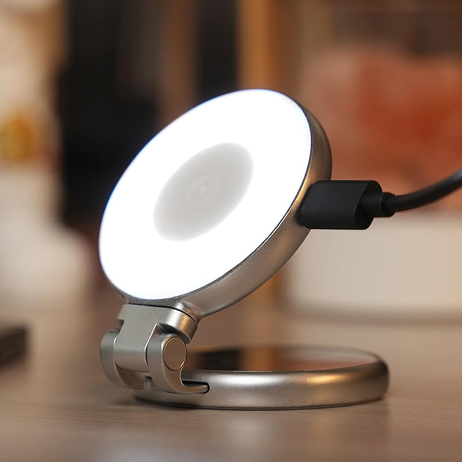 Selfie Light 360 Degree Rotating Brightness Adjustable 2700-7500K LED Fill Rings Light for Phone 16 15 14 13 Phone Accessories