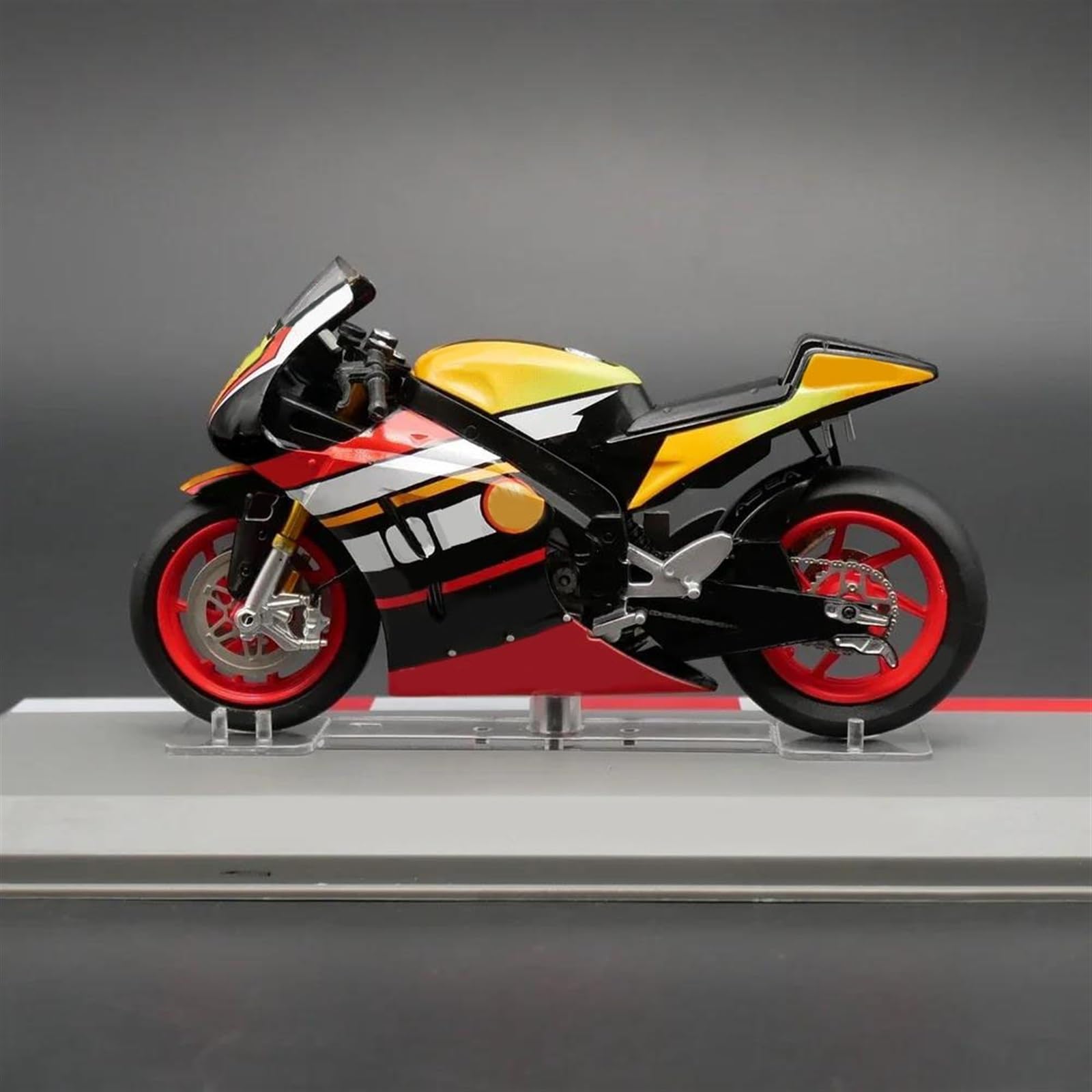 MAKUTU Modello di Moto in Scala 1/18 per Yamaha YZR M1 2014 Modello di Moto Die Cast Veicoli da Collezione Hobby Giocattoli Regalo di Compleanno