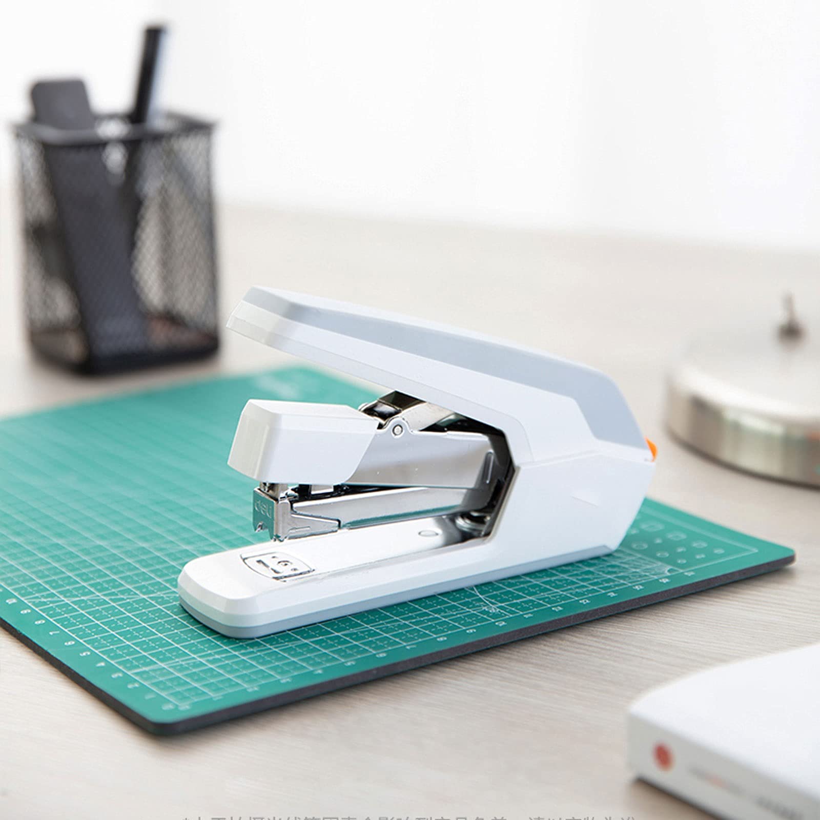 Liudan Cucitrice Palette da Tavolo, 40 Fogli, capacità Desktop Metallo Portatile e Resistente per Forniture per Ufficio per Ufficio, Aula Spillatrice