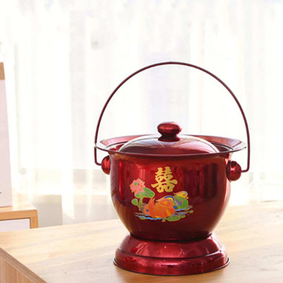 Orinal Portátil de Acero Inoxidable Rojo, Práctico y Vintage para Hogar