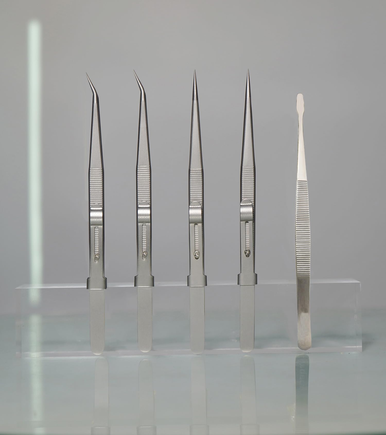 Juego de 5 pinzas de precisión, planas/puntiagudas/curvadas con bloqueo en ángulo para manualidades, cirugía médica, laboratorio, soldadura, joyería, relojes, electrónica/reparación de
