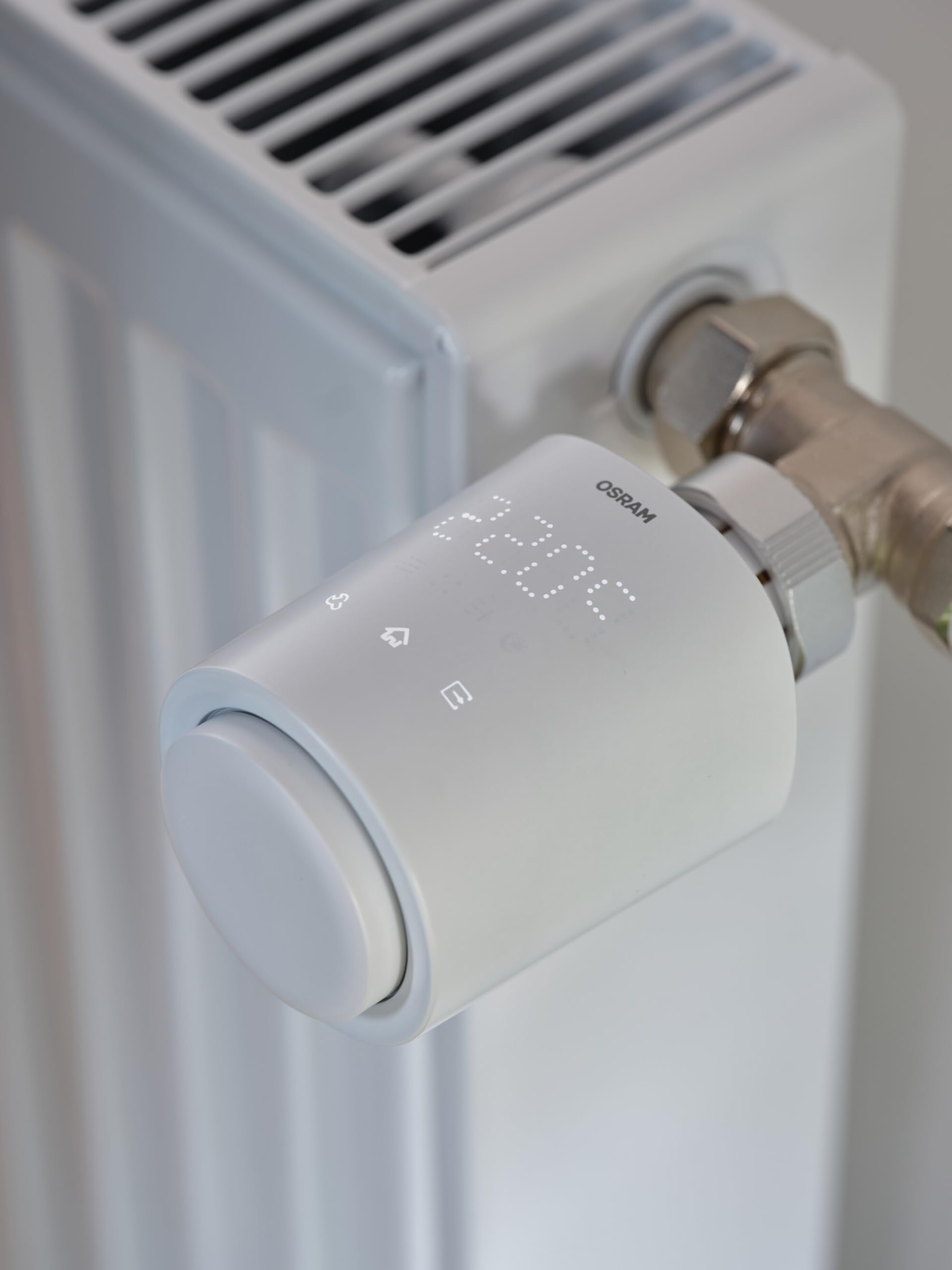 Osram Smart+ WiFi Termostato per termosifone, IP20, plastica, bianco, confezione da 3 | SMART+ - Termostato per radiatore WIFI in plastica, bianco, 3 pezzi