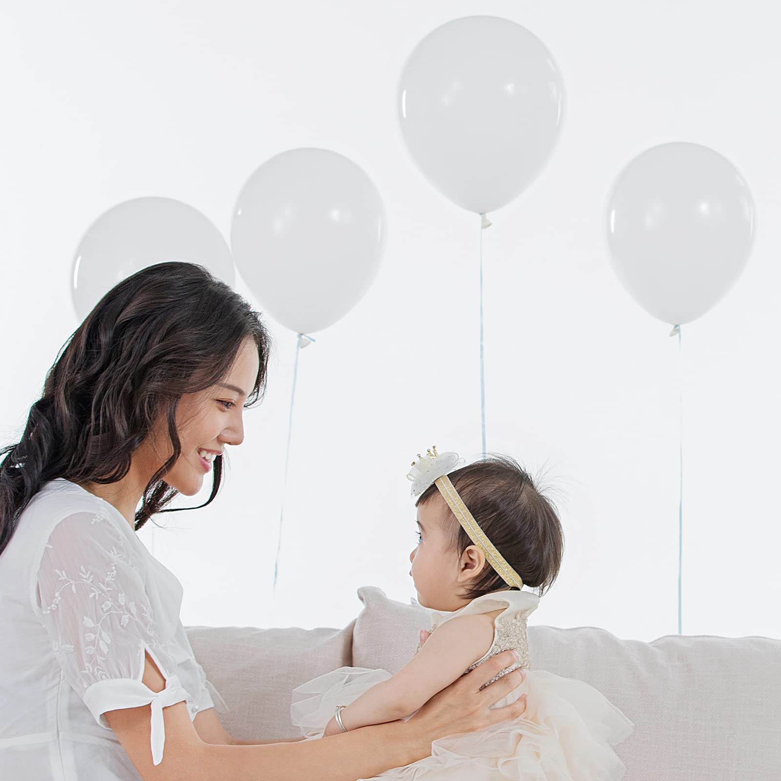 Lot De 100 Ballons D'anniversaire En Latex Blanc Avec Rubans